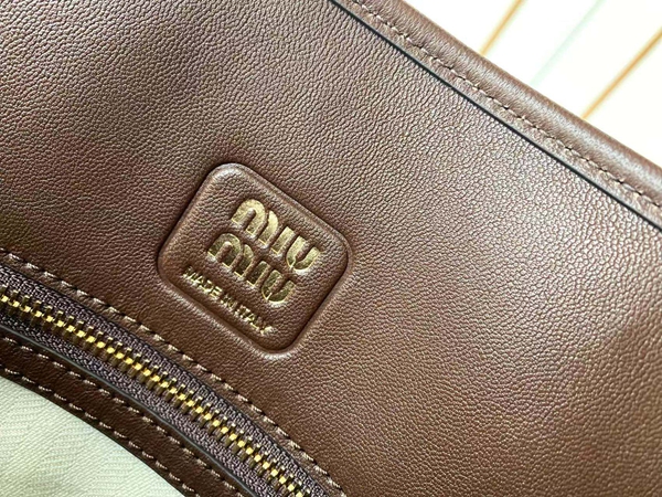 スーパーコピーブランドバッグ全体デザイン